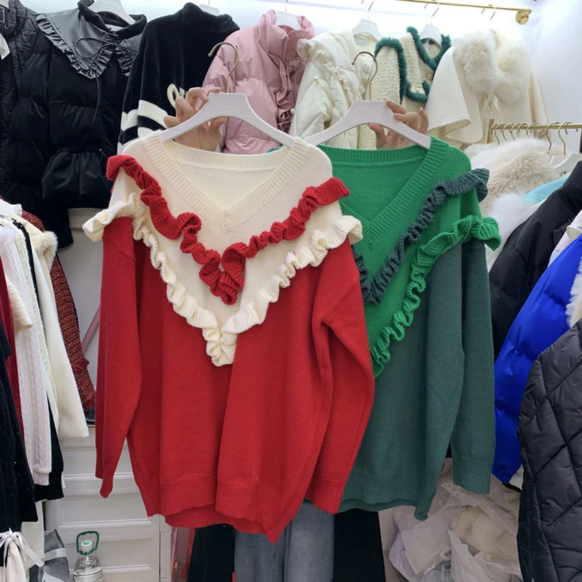 

Autumn and Winter Korean Sweet Contrast Color Korean East Gate Fungus Edge Stitching V-neck Knitting Casual Thin Versatile