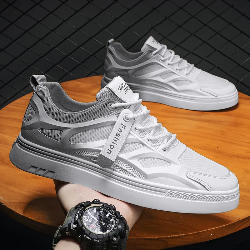 

New Autumn Men Casual Skateboard Shoes Sneakers Light Men Vulcanized Shoes All-match Shoes Male Flats Lace-up Platform Footwear