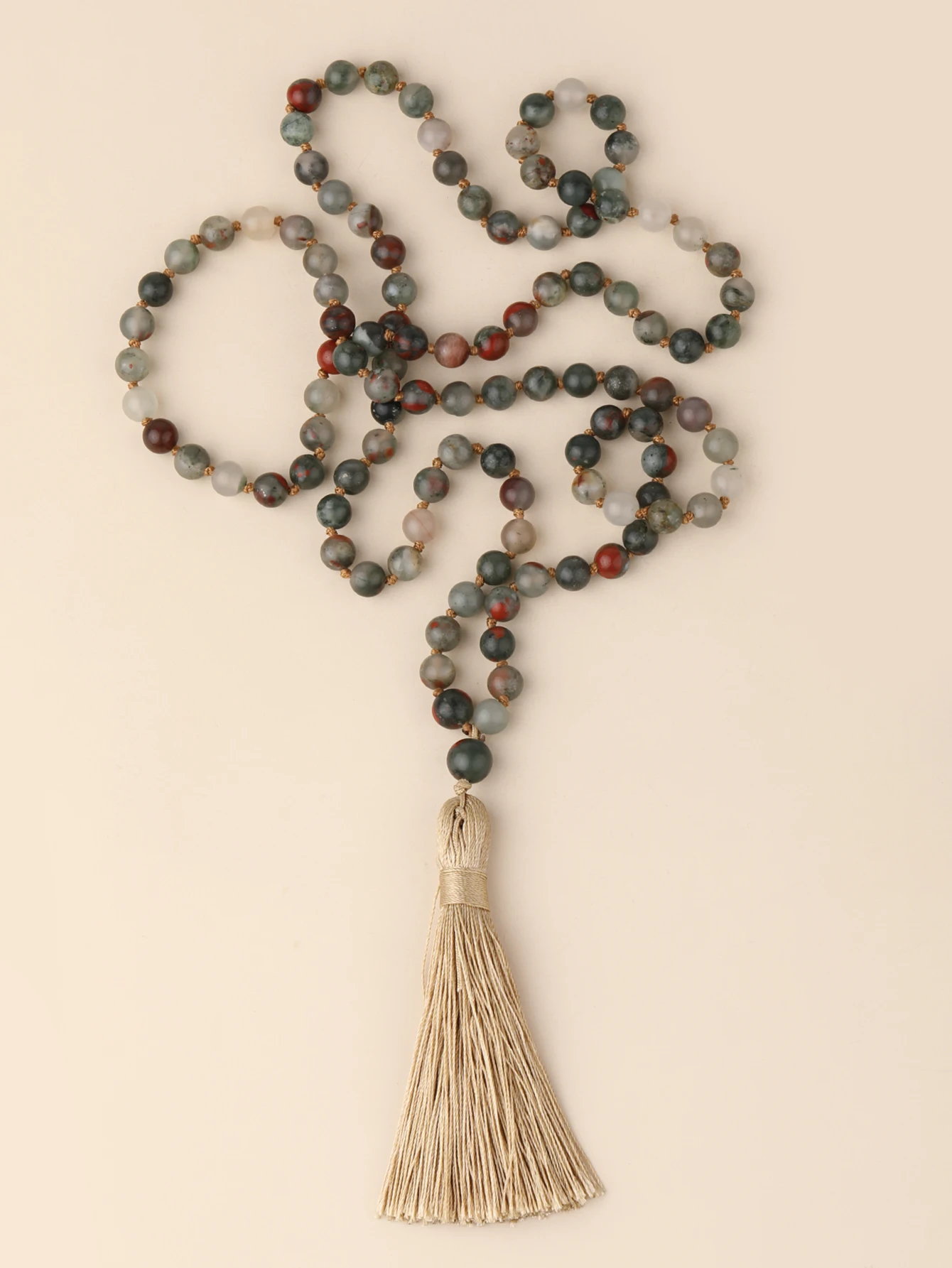 

Rttooas 108 Mala Beads Necklace Semi-Precious Gem Stones Meditation Yoga Hand Knotted Bloodstone Japamala Beaded Tassel Necklace