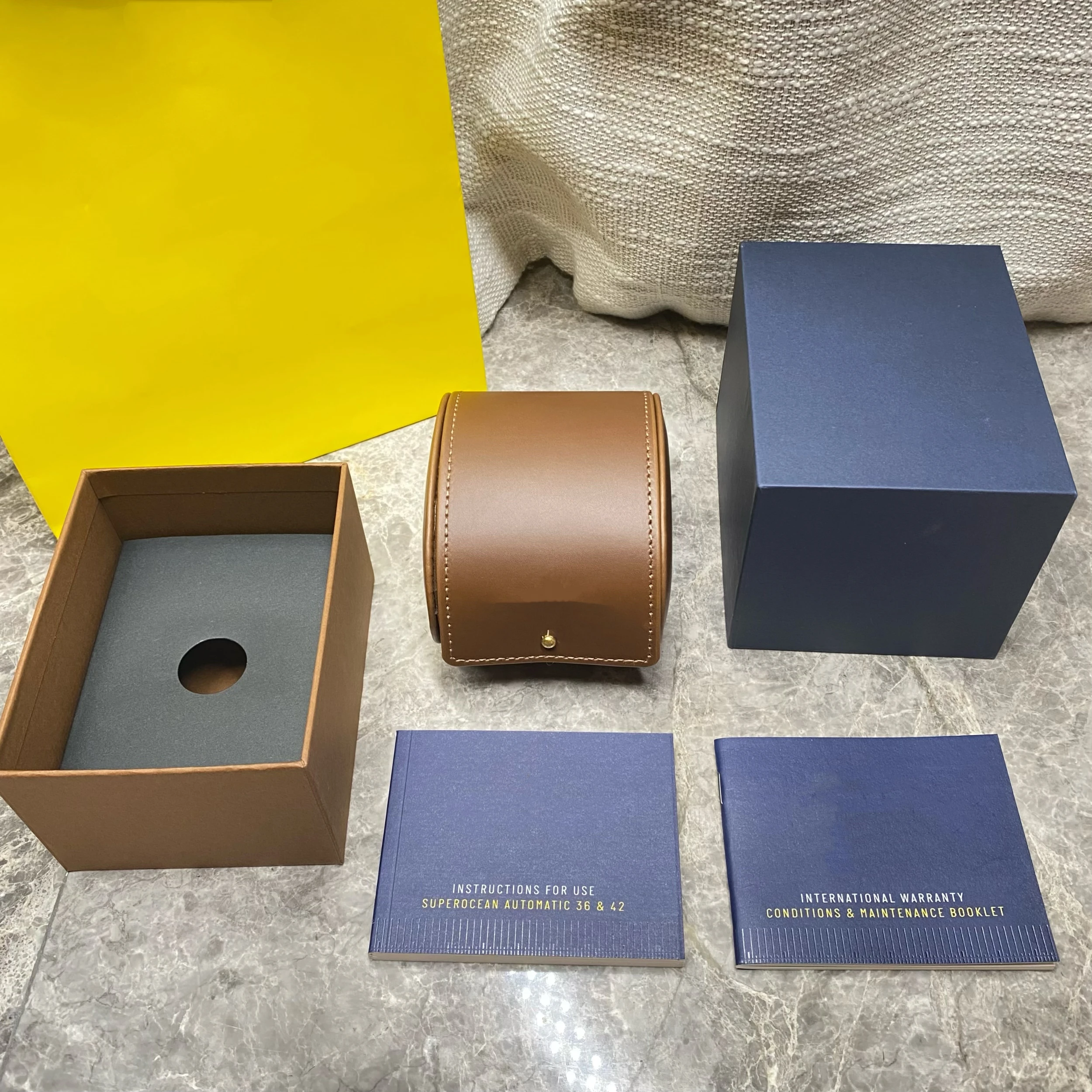Factory Supplier Brown with Original Wooden Btling Watch Box Luxury Brand with Papers Card Can Customization AAA Watche