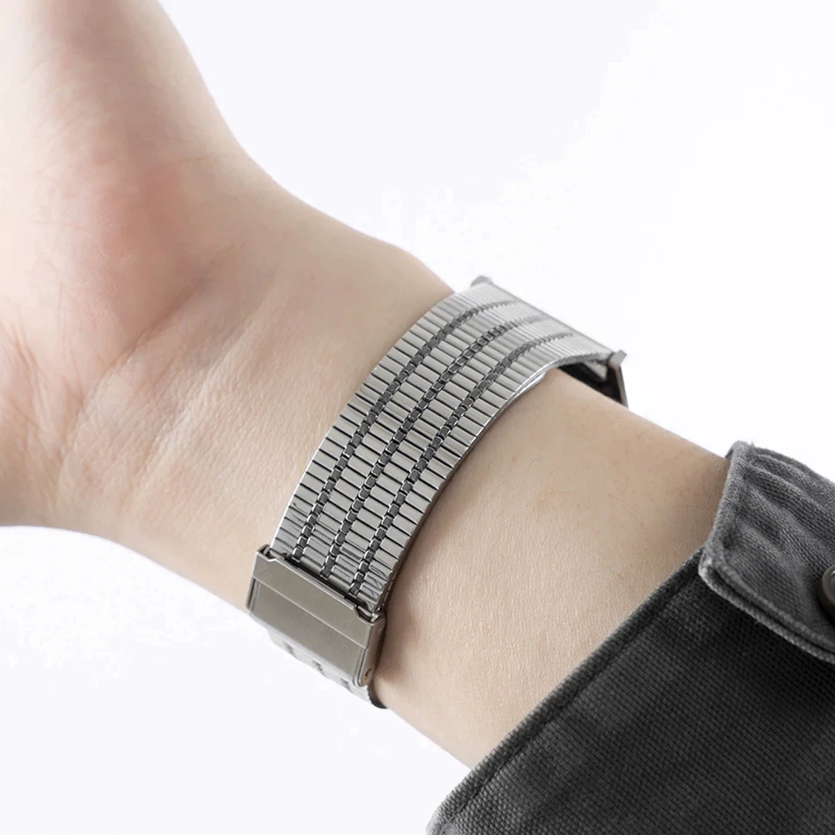 Миланский ремешок с защитной застежкой для Google Pixel Watch 4 45 мм, металлический ремешок из нержавеющей стали с семью звеньями для Google Pixel 4, 3, 2, 1 (art.: 3920d9fefdf28) - 3920d9fefdf28