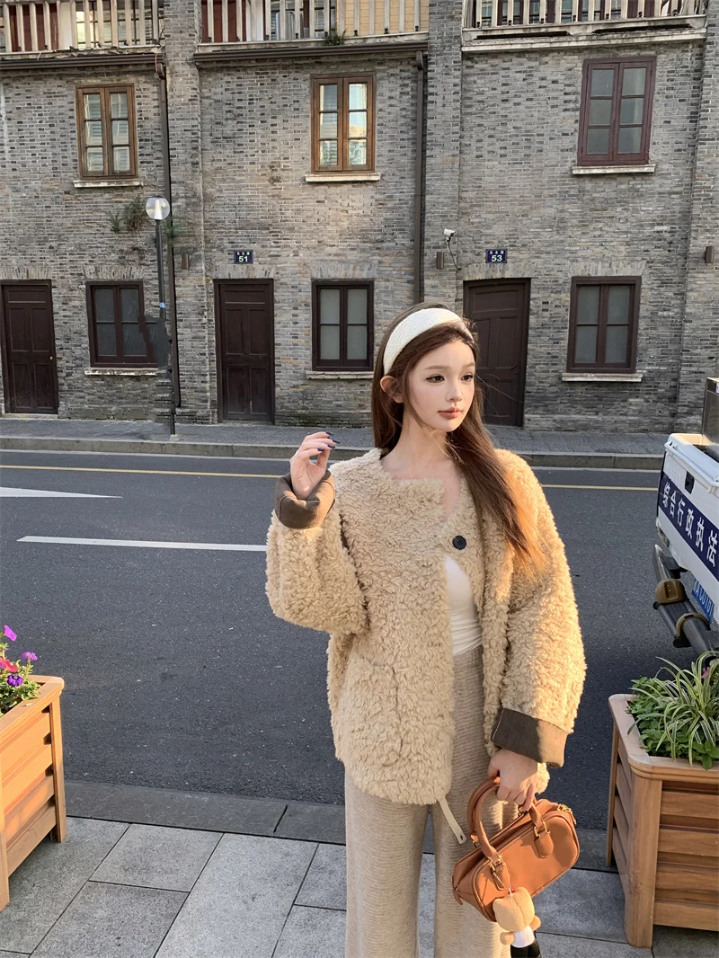 Усовершенствованная корейская серия меховая верхняя одежда на пуговицах