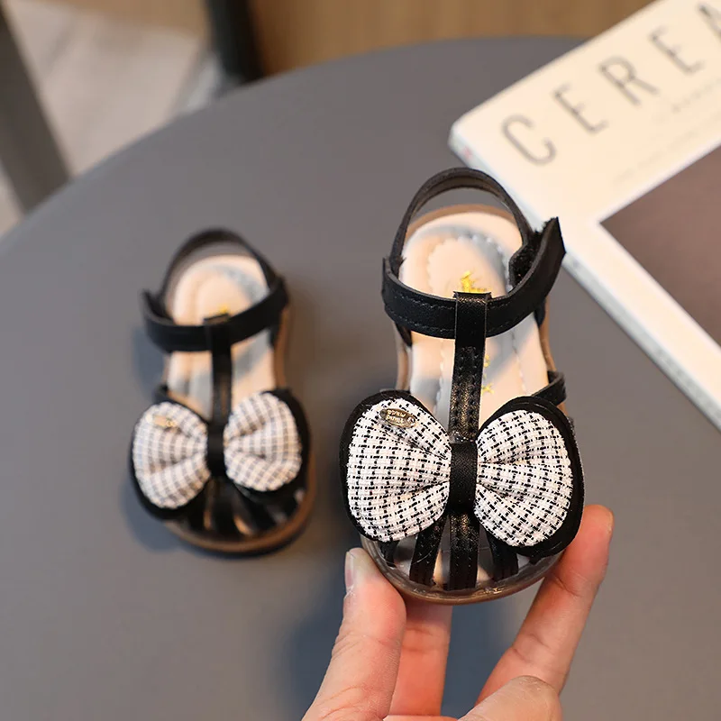 Детская обувь сандалии для девочек 2023 летняя прогулок с мягкой подошвой