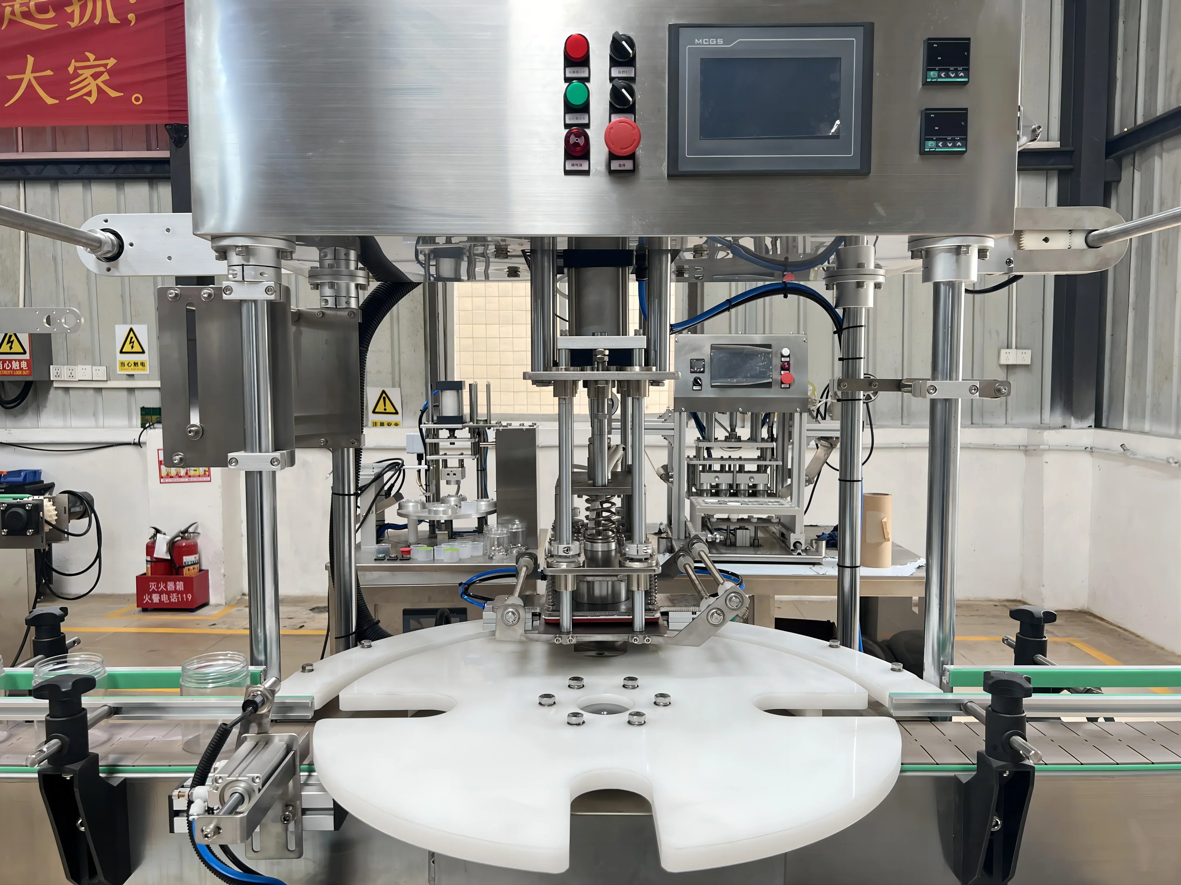 Полная автоматическая машина для резки пенопласта термосварки пластиковой