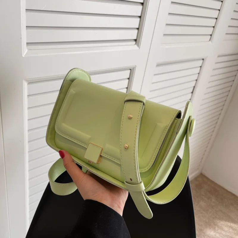 

Summer 2022 Famous Brand Shoulder Bags for Women Luxury Designer Crossbody Women's Bag Small Flap Fashion Woman Handbags