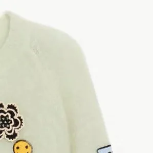 

Women Long Sleeve Loose Knit Jumper Cartoon Lady Winter Light Green O-Neck Flower Smiley Letters Sweater