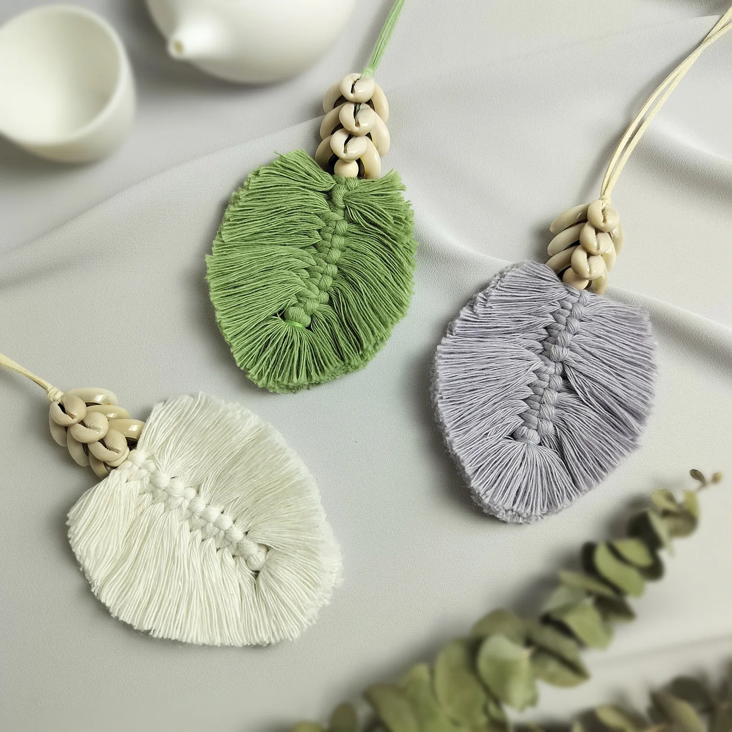 

Handmade Macrame Leaf Necklace Jewelry Ladies Girls Special Leaves Pendant Necklace Party Jewelries for Womens Gifts