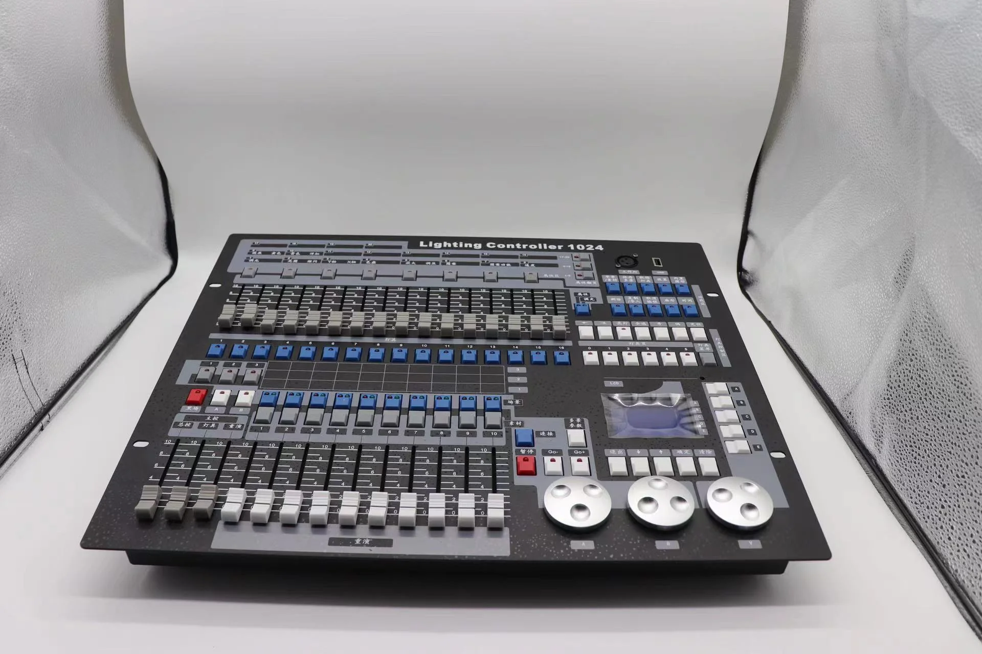 

Black Grand Console DMX and MIDI Operator-ZQ12037HEU