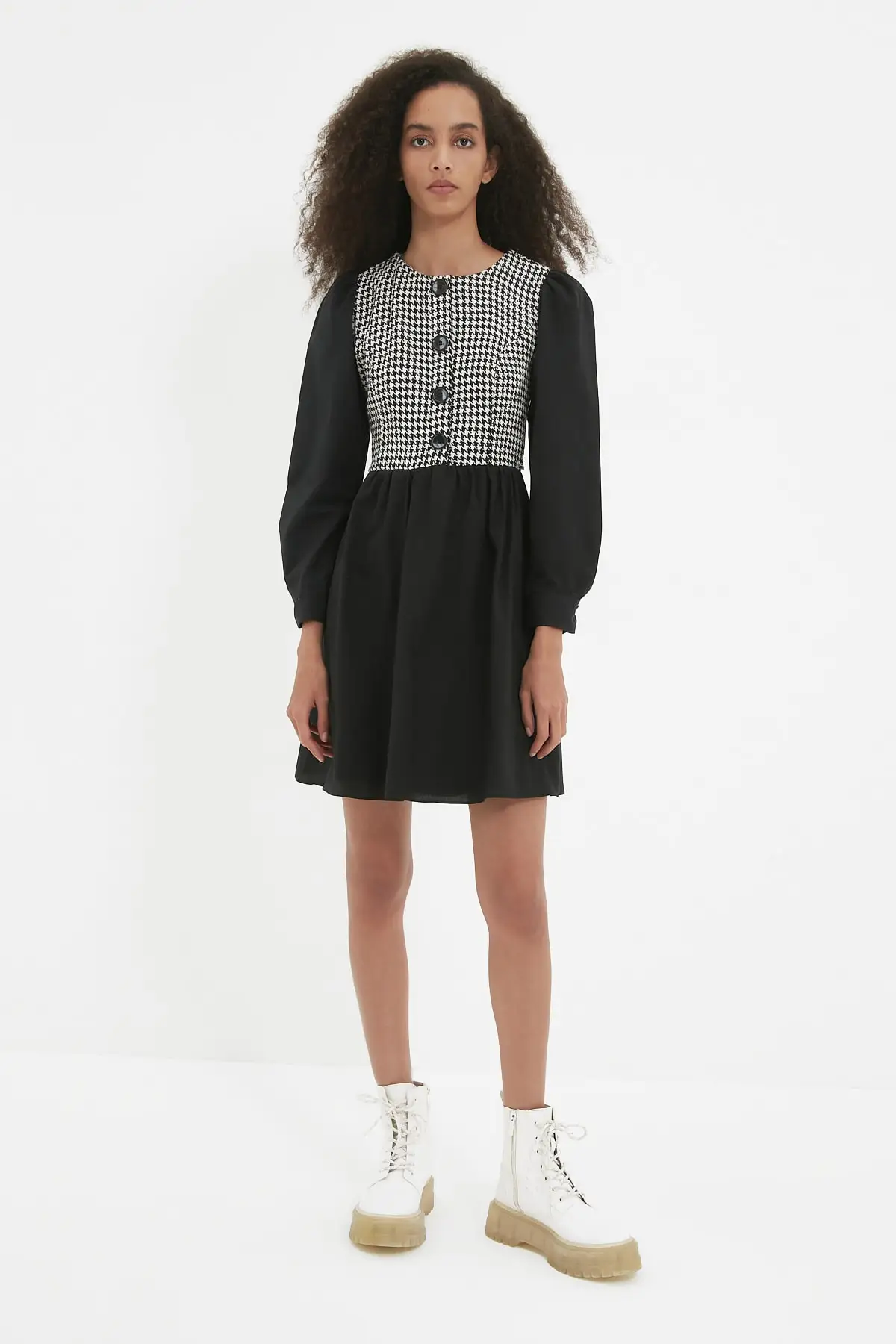 

Trendyol Button Crowbar Dress TWOAW22EL2209