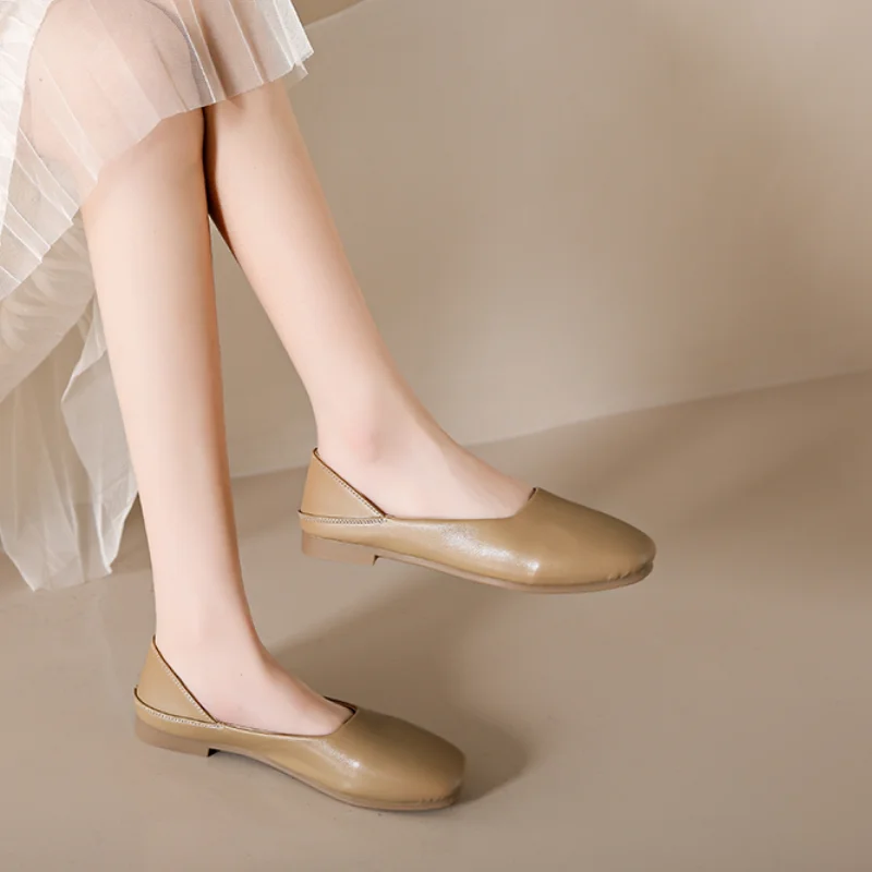 Женские туфли-лодочки из мягкой кожи в стиле ретро