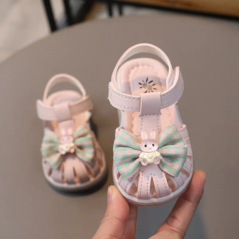 

2023 Baby Girls First Walker Shoes Children Bow with Bunny Doll Cute Kids Fashion Non-slip Toes Wrapped Sandals Casual Non-slip