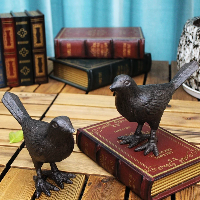 

Antique Black Cast Iron Tabletop Bird Statue European Country Side Accents Home Garden Decor Handmade Rough Animal Figurines