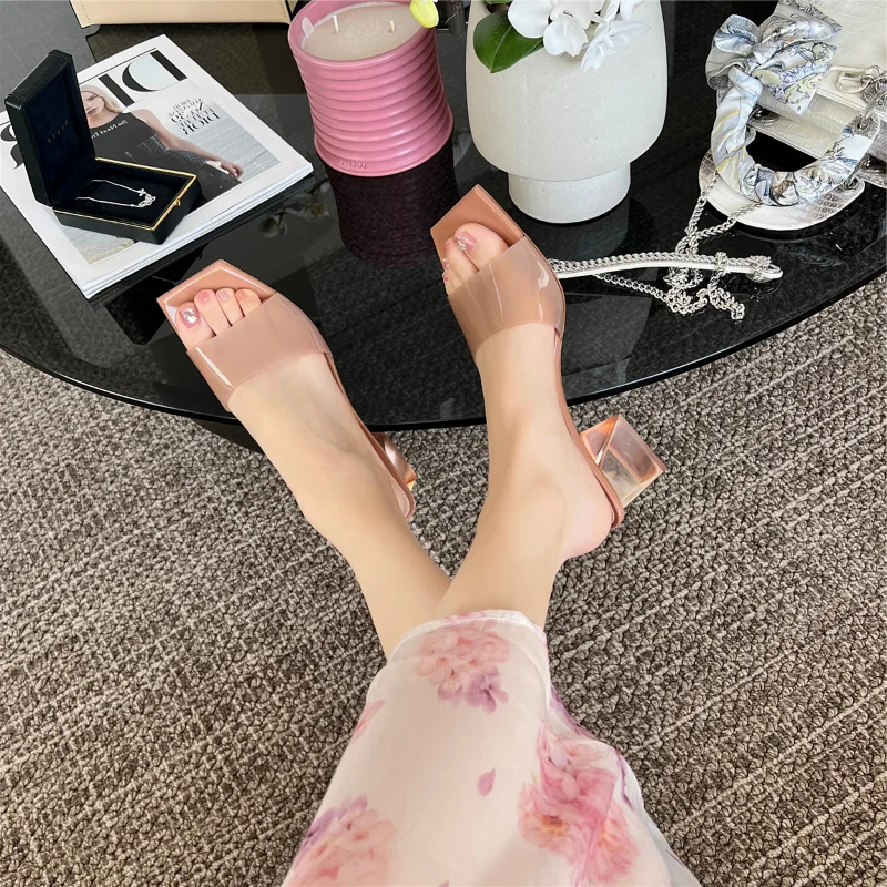 

Women's Transparent Crystal Heel Sandals Square Root Patent Leather Crystal Slippers Women's Summer Fashion Shoes Size 35-42