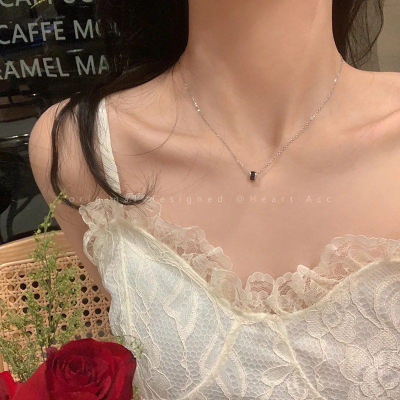 

Korean Black Zircon Women's Sexy Girl Pendant Necklace Women's Jewelry Gift Free Shipping Wholesale 2023 New Collar Chain
