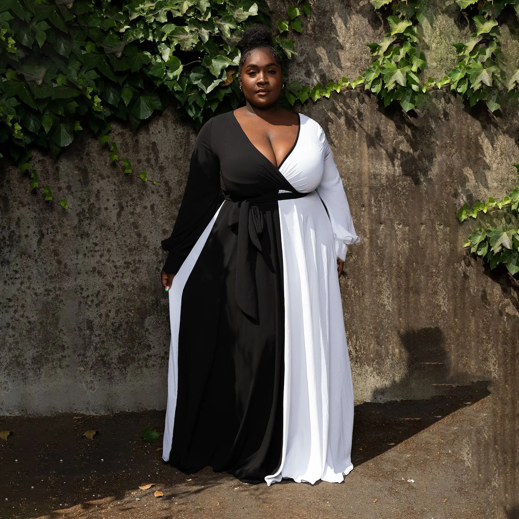 Plus Size Women's 5xl V Neck Sexy Long Dress  Fashion Trend Black  and  White Contrast Color Long Sleeve Women's Dress Fall 2022