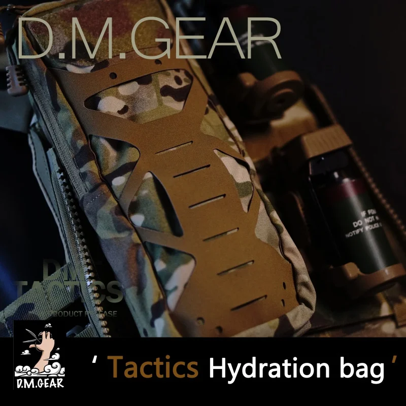 

DMGear Tactical Waterproof Water Bag Military Talkie Walkie Multifunction Molle Gear Hunt Equipment War Game Airsoft Paintball