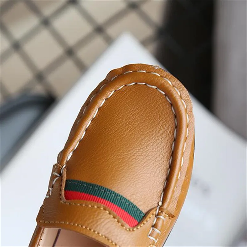 Boys Girls Moccasins Soft Bottom Casual Leather Shoes Kids Loafers Children's Metal Wedding Autumn Fashion Flats Boat Sneakers
