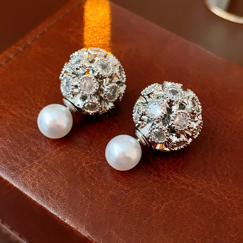 Блестящий цвет для женщин