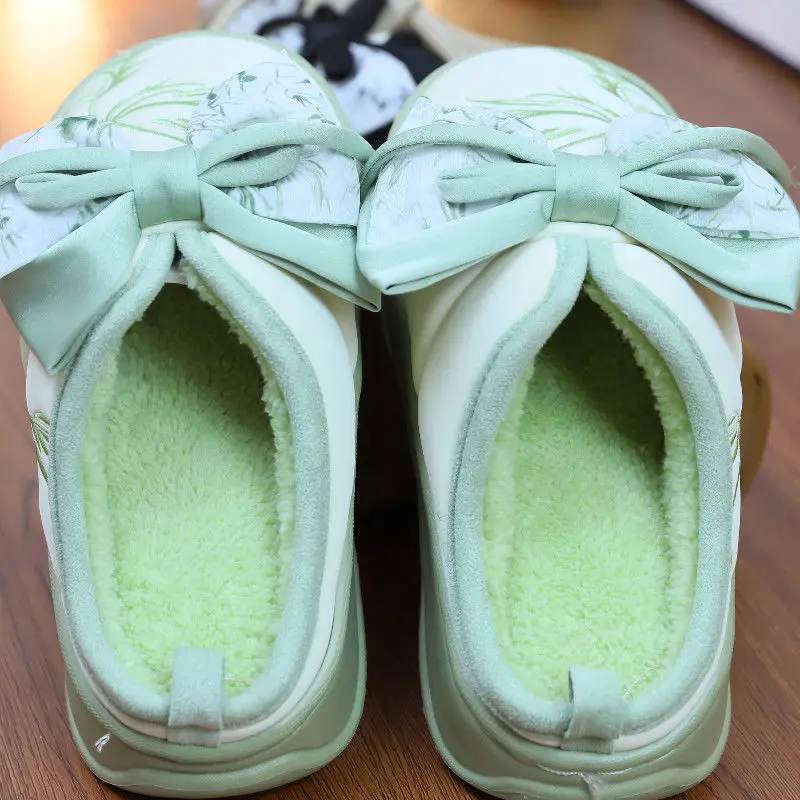 Женские тапочки с вышивкой размер 5 см цвет в ассортименте