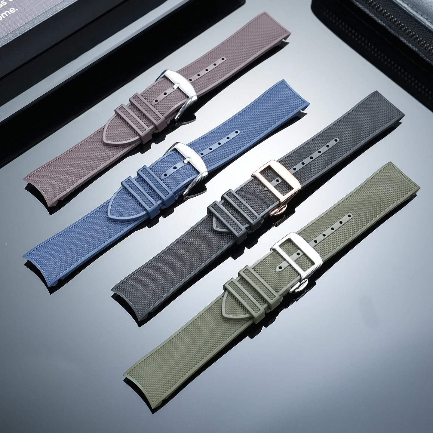 Фото Ремешок для часов Longines Kangkas из фторкаучука, серия Jaeger LeCoultre Beichen Q9068670/Q9066881, изогнутый, 21 мм №2