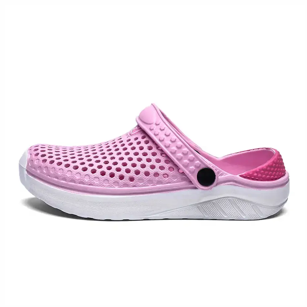 

quick dry bathing Women's shoes 38 slipper that does not slip luxury sandals women designers sneakers sport exerciser cool YDX1