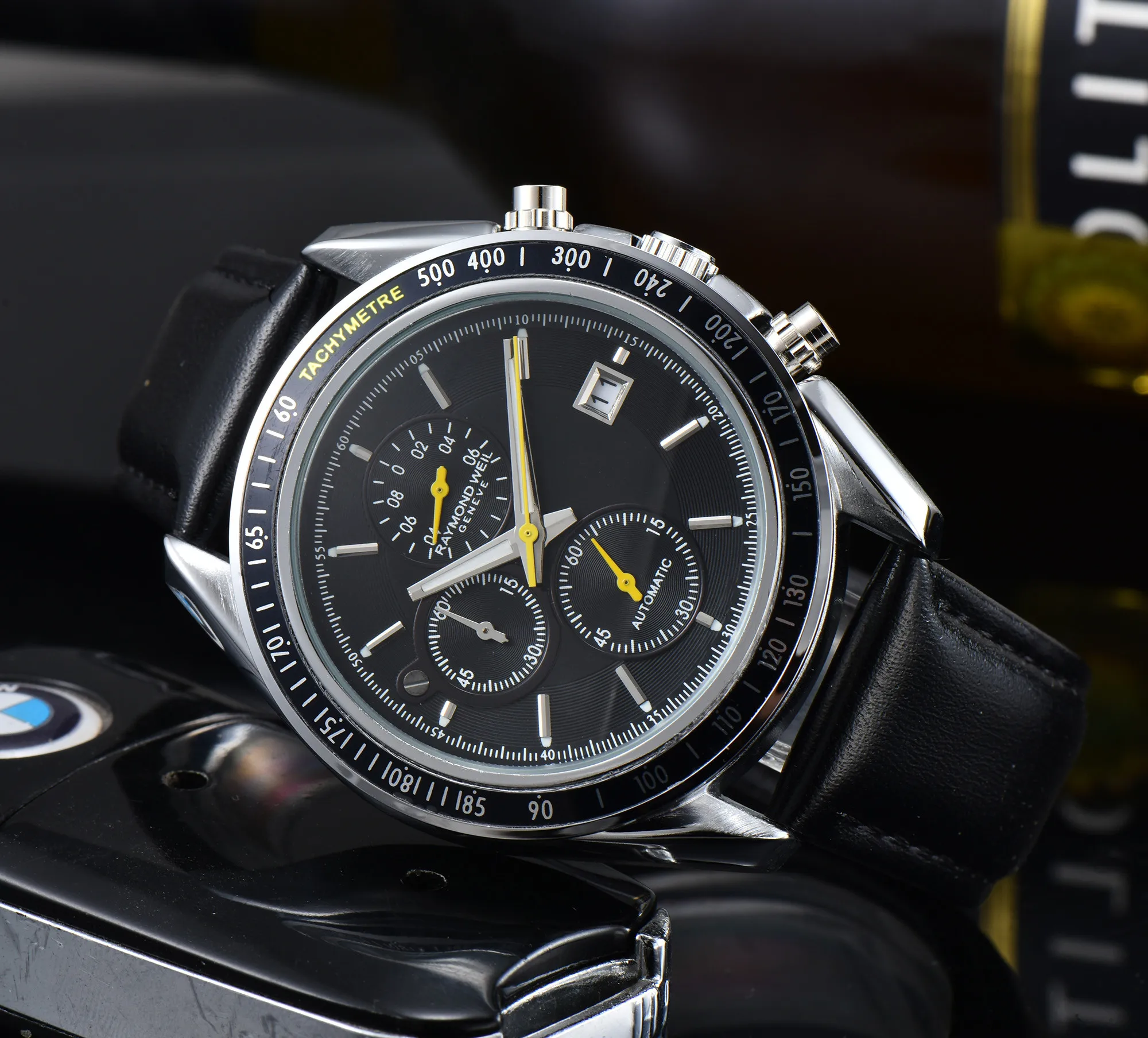 

Raymond Weil Men's Leisure Quartz Leather Strap Black And White Dial Automatic Date Multifunctional timer luminous