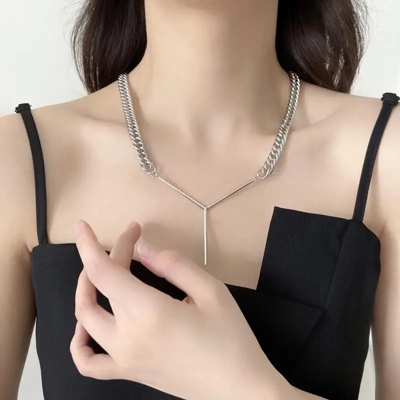 

Personality Titanium Steel Chain Necklace Men and Women Trendy Cool Hip-hop Dance Clavicle Chain Simple Temperament Jewelry