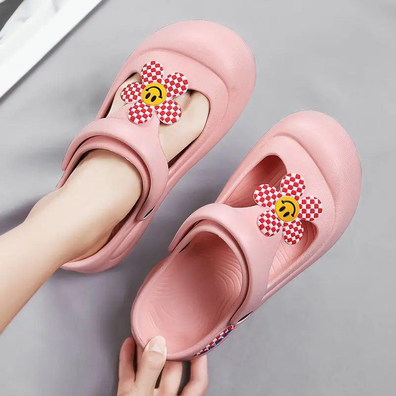 

35-40 Womens Mules & Clogs Female Sandals Summer Middle Heel Flower Soft Sole Non-slip Beach Slippers Ladies Garden Shoes Hw33