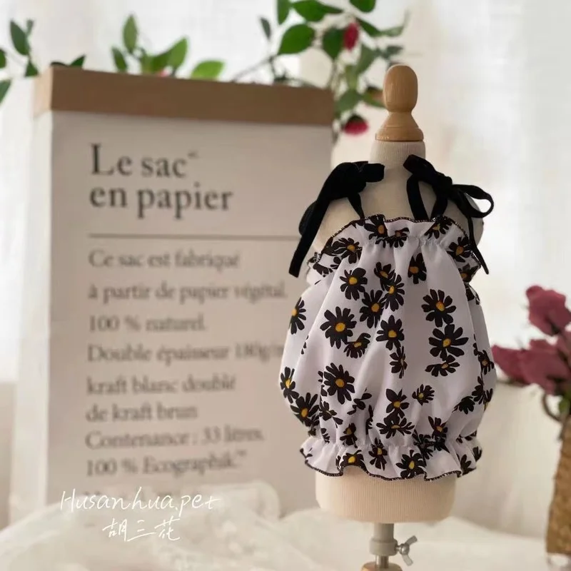 

Kawaii Dog Clothes Daisy Clothes for Dog Cartoon Small Costume Dress Pet Clothing Spring Summer Fashion Colorful Girl Mascotas