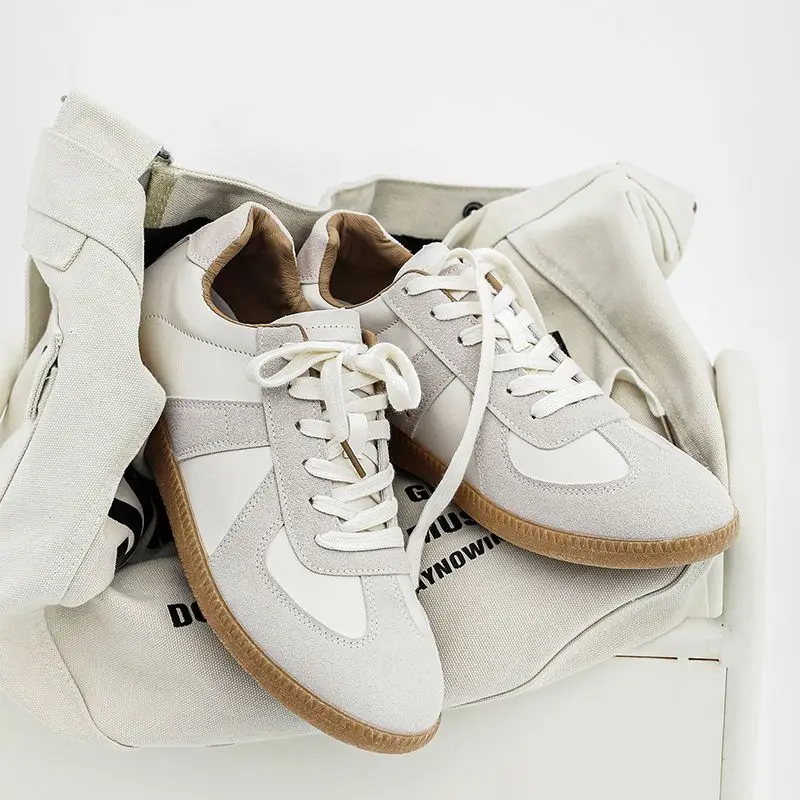 Couple Vintage Casual Sports Shoes for Women Leather Hiking Sneakers Men Platform Walking Athletic Shoes Unisex White Loafers