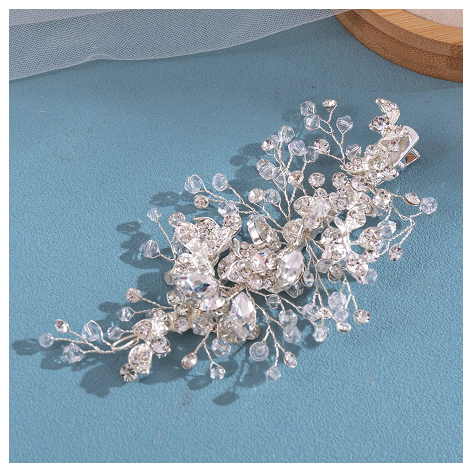 

Woman's Rhinestones Hair Clips Headpiece Dazzling Metal Flower Forehead Hairpins for Stage Party Show Decoration Newly
