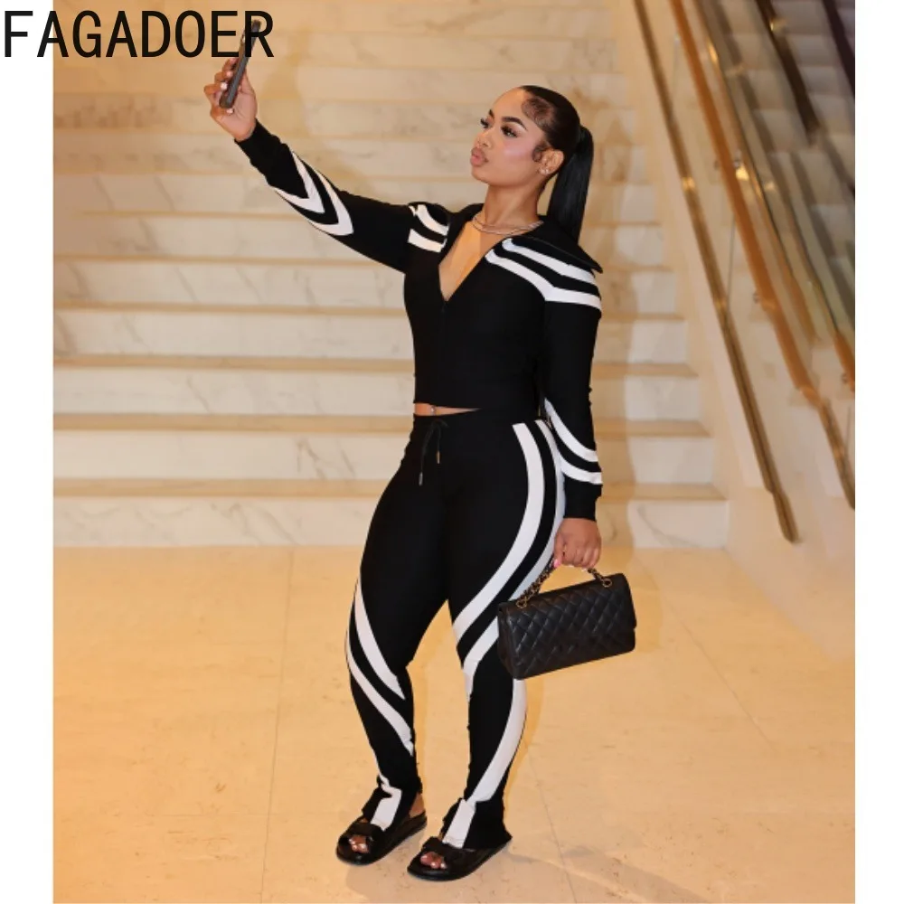 Фото Женский спортивный костюм FAGADOER из двух предметов: укороченная куртка на молнии с цветными вставками и полосками, брюки с высокой талией и разрезами. Повседневный уличный стиль. №3