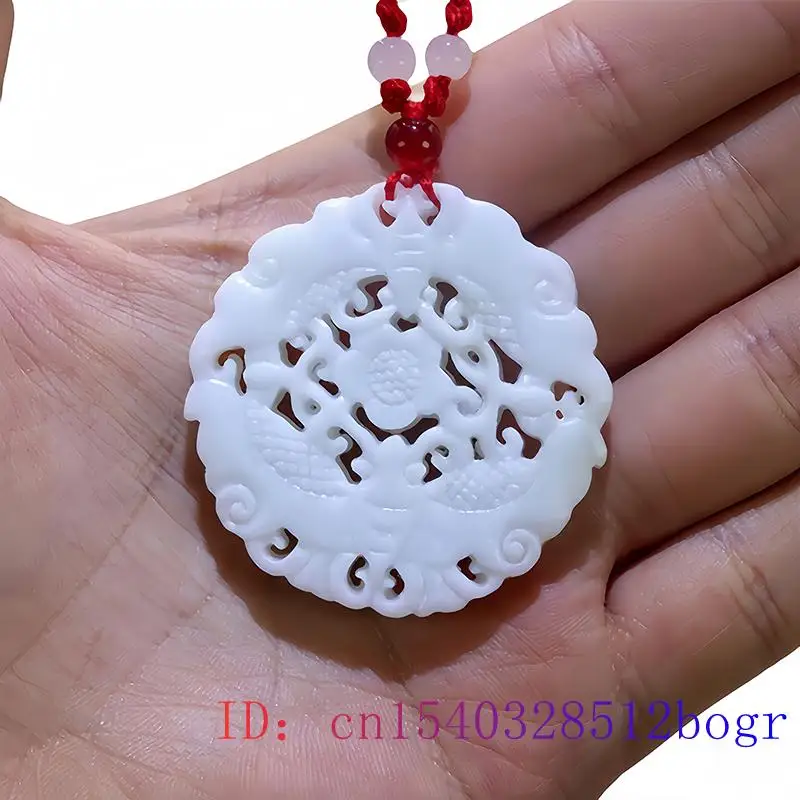 Ожерелье с подвеской-бабочкой из натурального нефрита