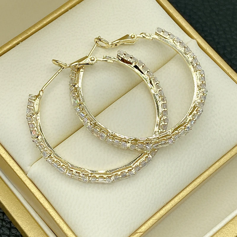 

2023 New Style Hoop Earrings Female Personality Internet Celebrity The Same Temperament With Earrings Light Luxury Earrings