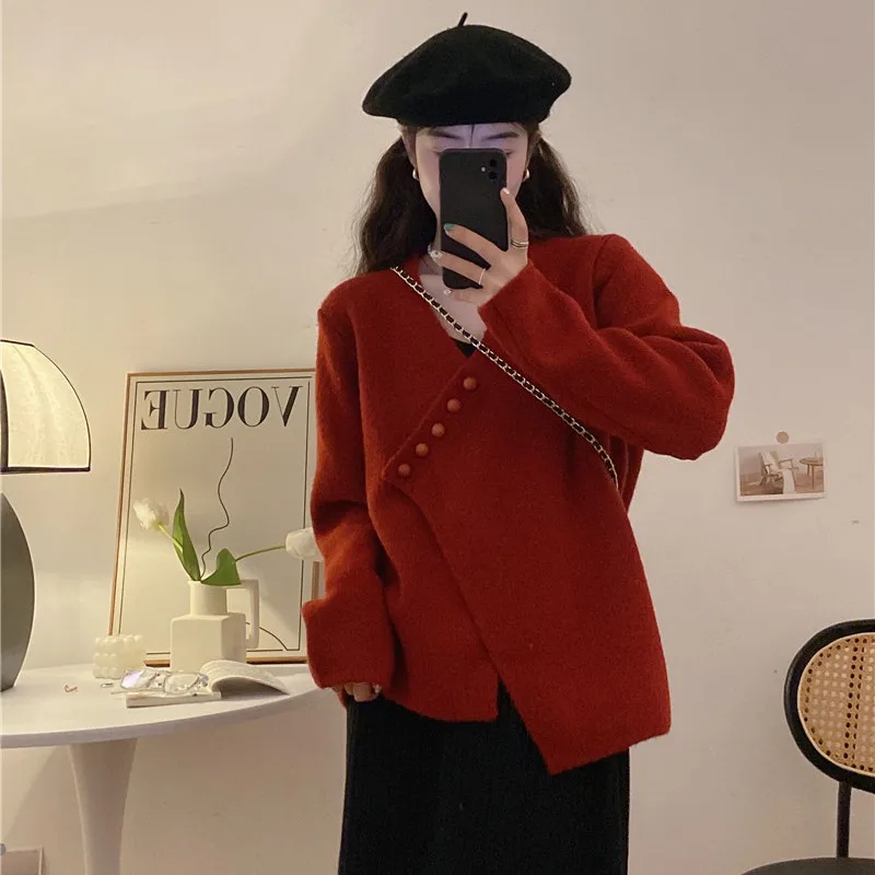 

2022New Winter Fashion Buttons Solid Color Knitting V-neck Long Sleeve Sweater Women Clothes Simplicity Irregular Loose Cardigan