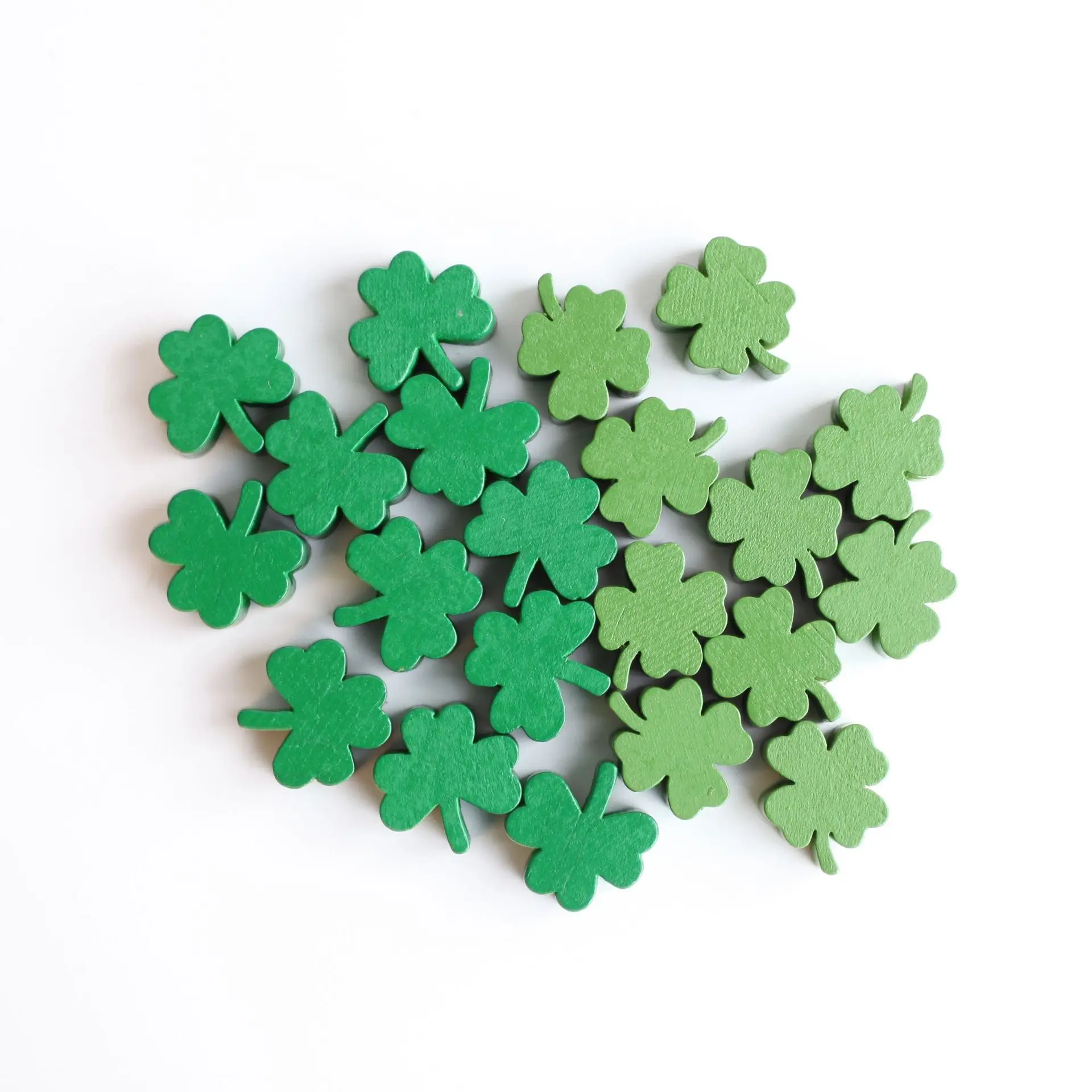 

20Pcs Irish Day St. Patrick's Day Clover Shamrock Wooden Beads Hemu Printing Bead Kids Toys DIY Handmade Loose Beads Accessories
