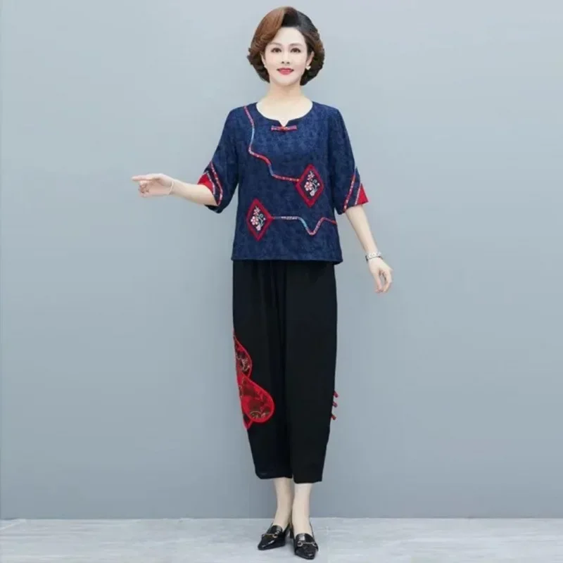 Винтажный хлопковый льняной костюм с вышивкой для женщин среднего возраста