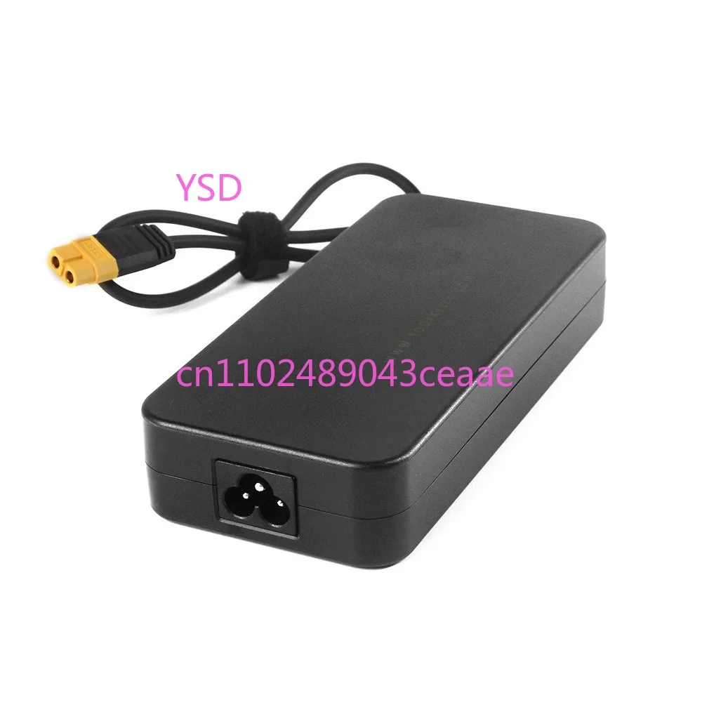 Фото Зарядное устройство-балансир ADP200 200W 19.5V 10.3A для авиамоделей с адаптером переменного тока №2