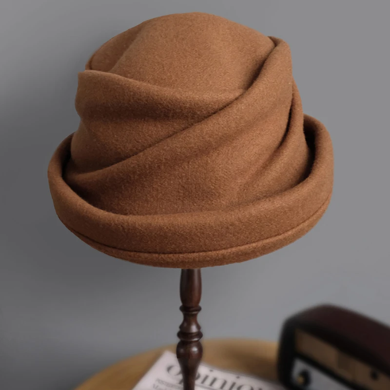 Плотная шляпа. Шляпа из плотной сетки.