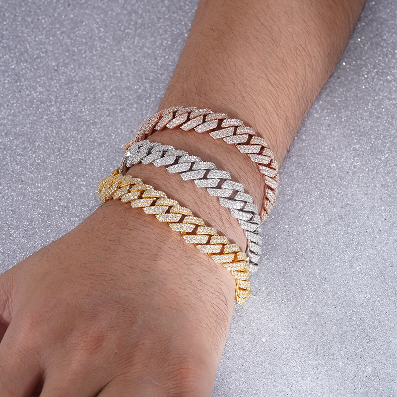 Мужской браслет из серебра 925 пробы с муассанитом