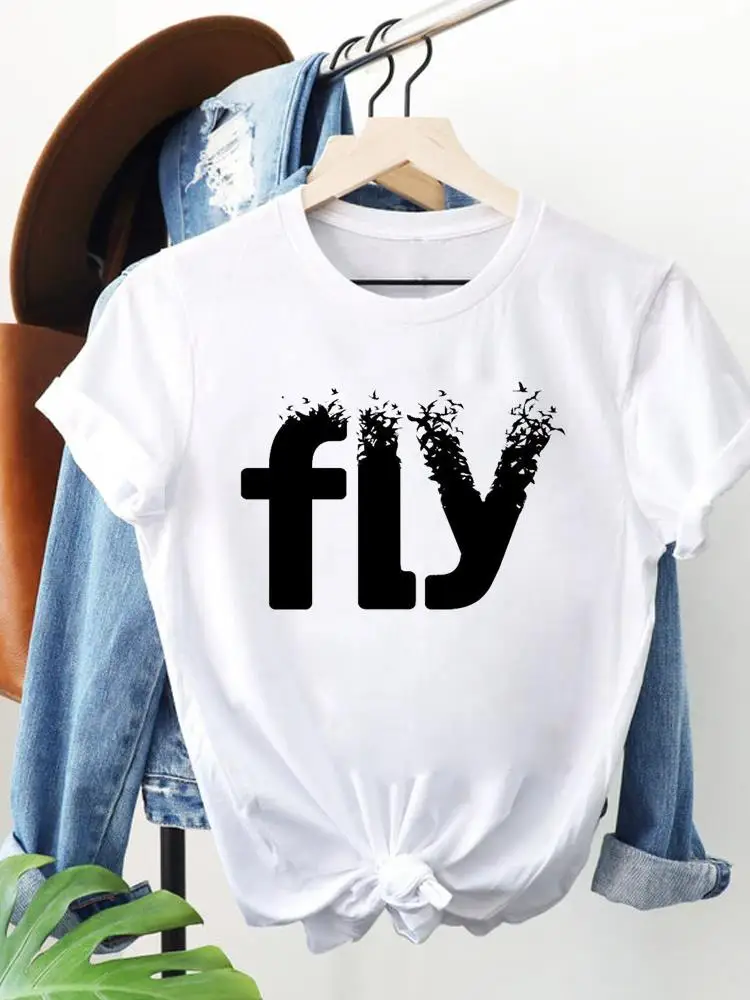 

Женская футболка с коротким рукавом, круглым вырезом и принтом