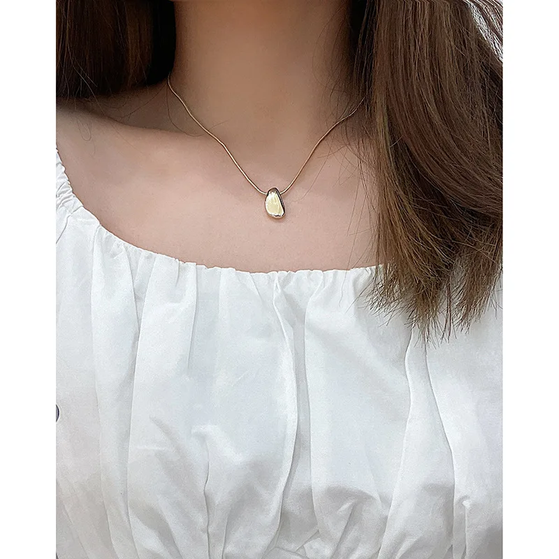 

2022 Vintage Simple Gold Color Geometric Necklace For Women/Men Fashion Korea Party Pendants Choker Jewelry Gifts