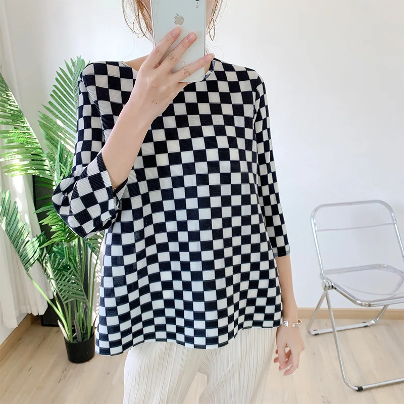 

2022 spring and summer new women's clothes Miyak folds Fashion Plus Size Loose Plaid Print Thin Three-quarter Sleeve T-Shirt