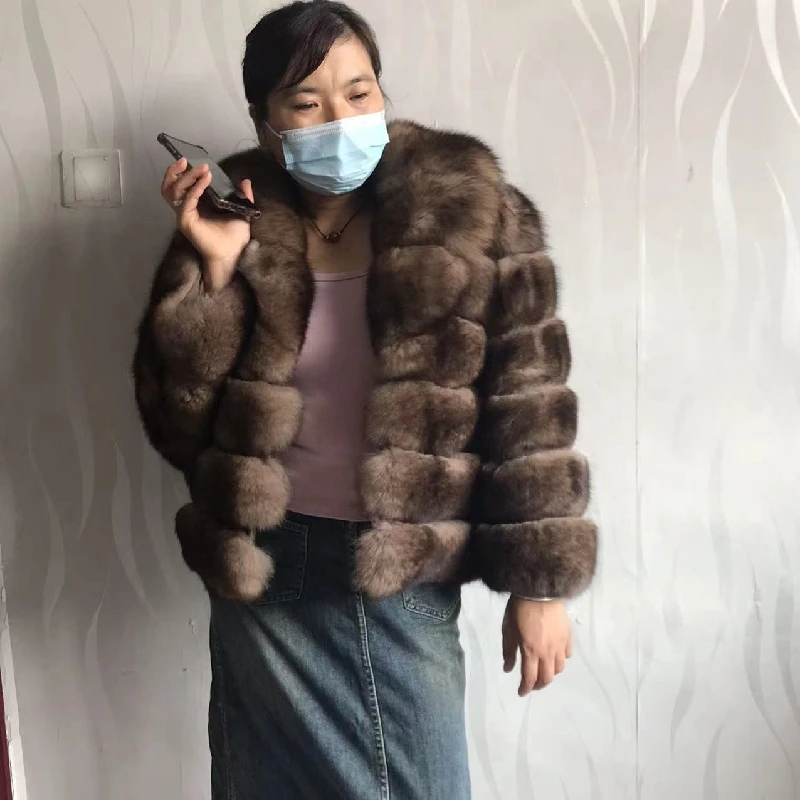 Рисунок 4 - Женская зимняя куртка с воротником-костюмом