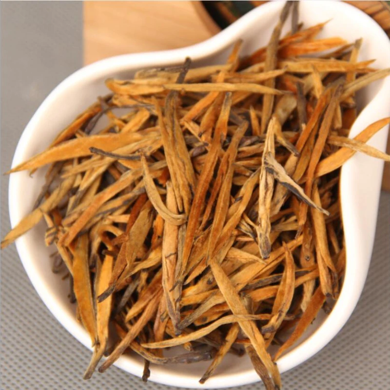 

2022 Chinese Feng Qin Dian Hong tea Big bud Golden needle tea Black tea no tea pot
