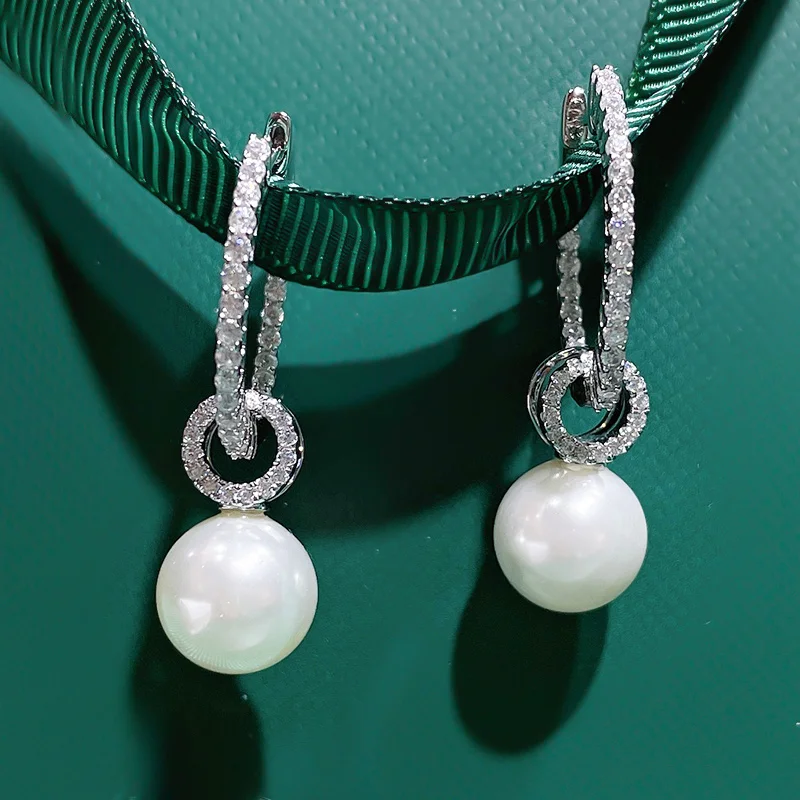 Серьги женские из серебра пробы с пчелиным жемчугом 6 х8