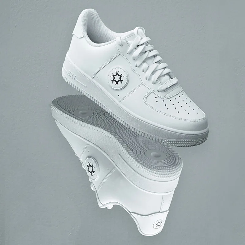 Hot Sell Men 1 Retro Low Basketball Running Shoes Triple White for Women Lunar Forces Sport Outdoor Jogging Sneakers