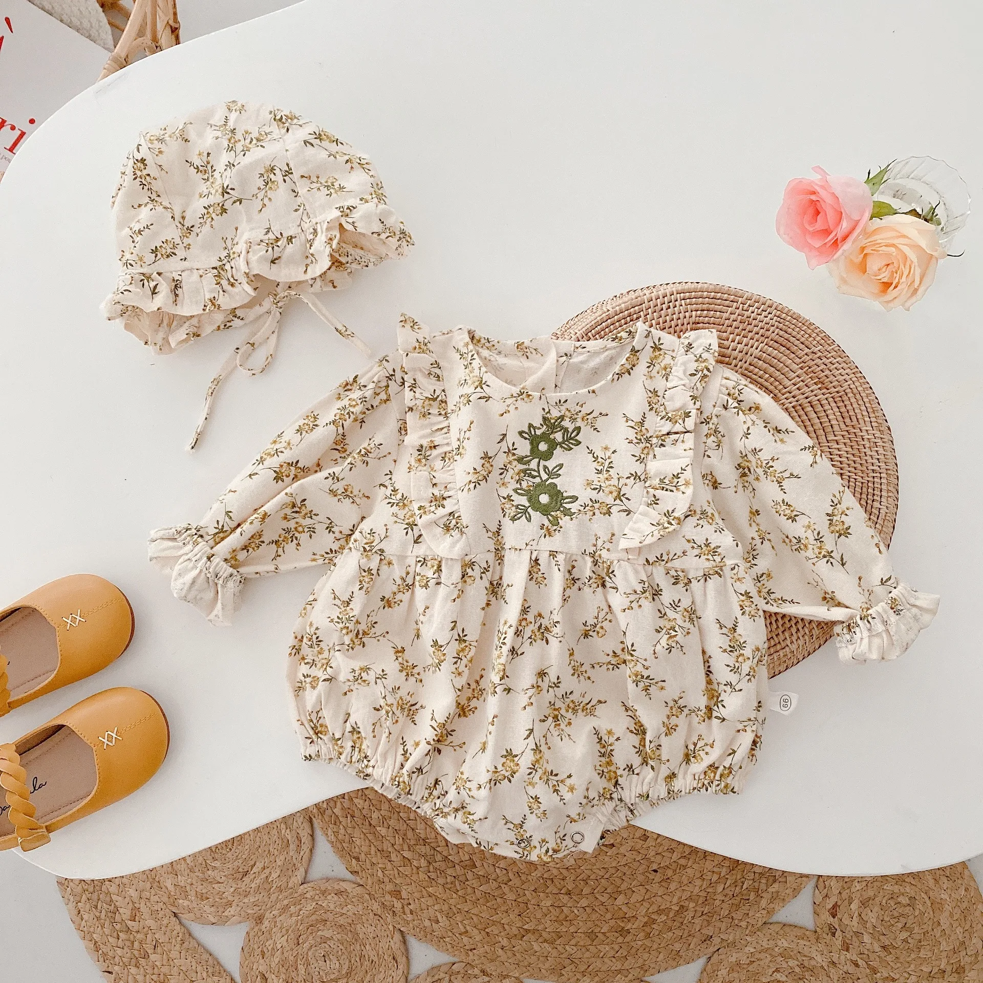 

2022 Autumn Newborn Toddler Girls Romper Cute Lovely Infant Baby Girl Floral Romper Jumpsuit Outfits Hat Casual Clothes