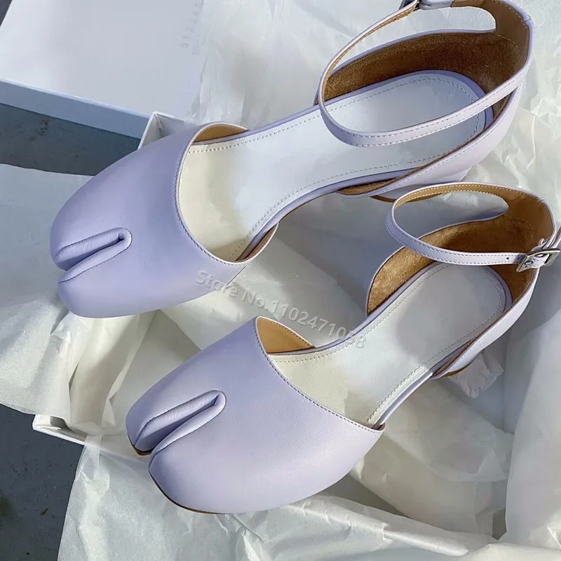 Tabi Shoes for Women 2023 Summer Split Toe Lady Shallow Sandals Horseshoe Flats One Strap Mary Janes Ankle Buckle Strap Sandals