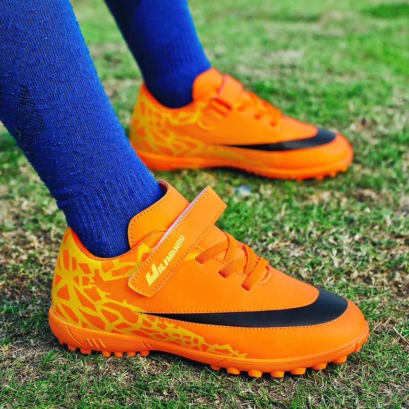 Fashion Children's Football Boots Boy Kids Sneaker Outdoor Antiskid Kids Soccer Shoes Society Training Football Futsal Shoes